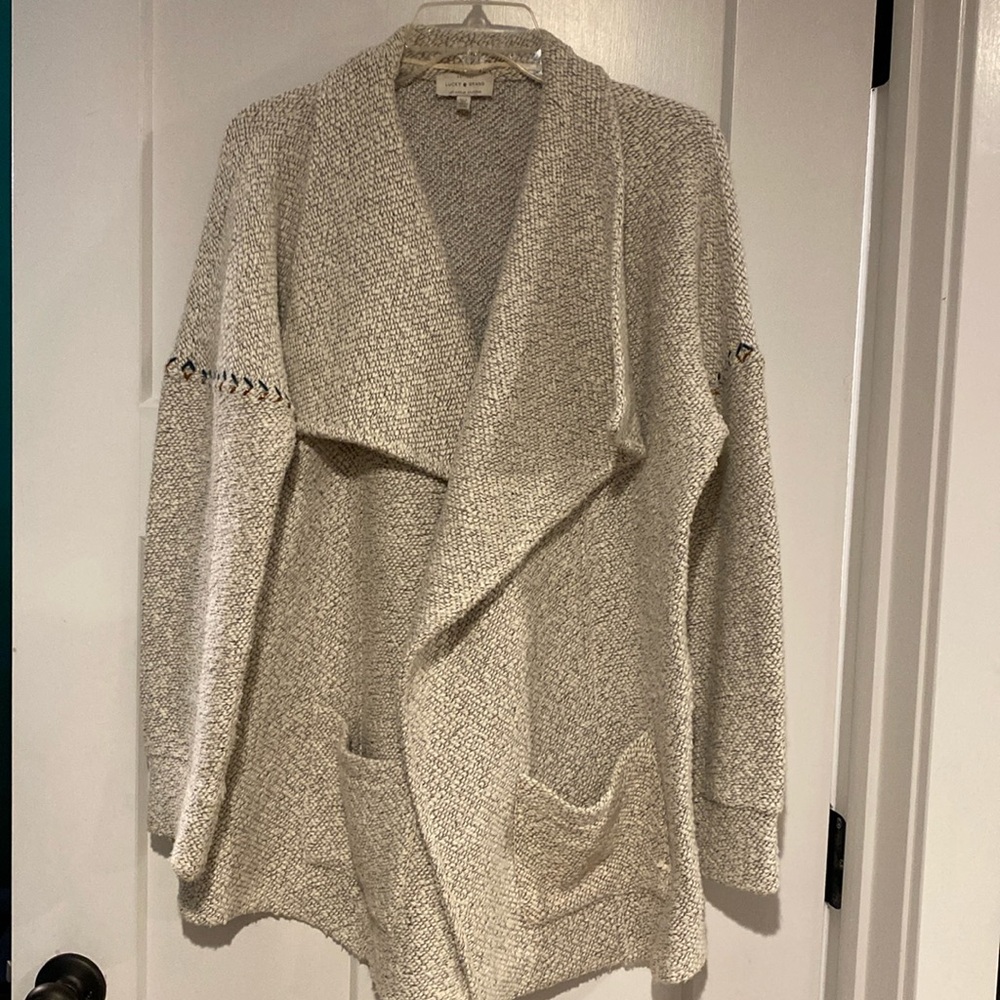 Lucky Brand bulky cardigan sweater with decorative collar and pockets.  Size L.